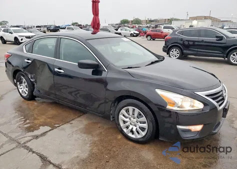 2015 Nissan Altima 2.5 z USA, uszkodzony, nr VIN 1N4AL3AP1FC288505